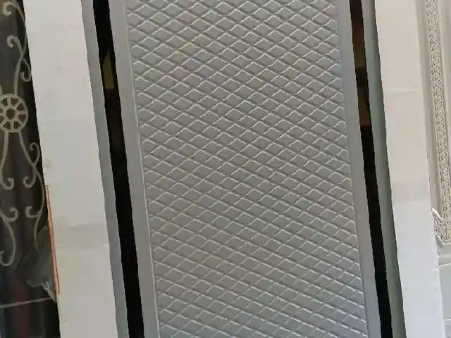 Дверь, Душанбе