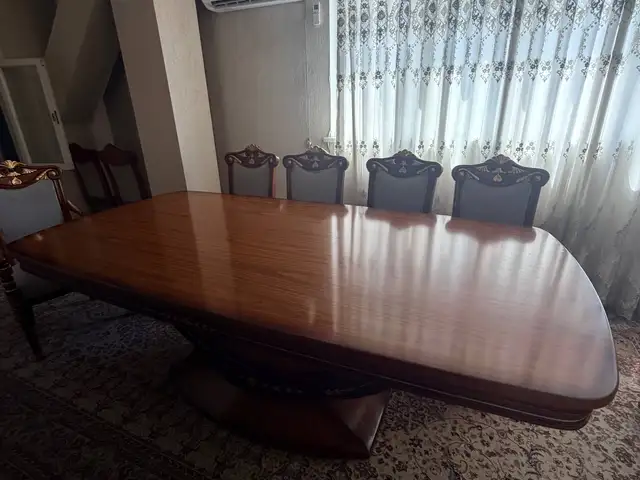 Стол для гостиной, Душанбе