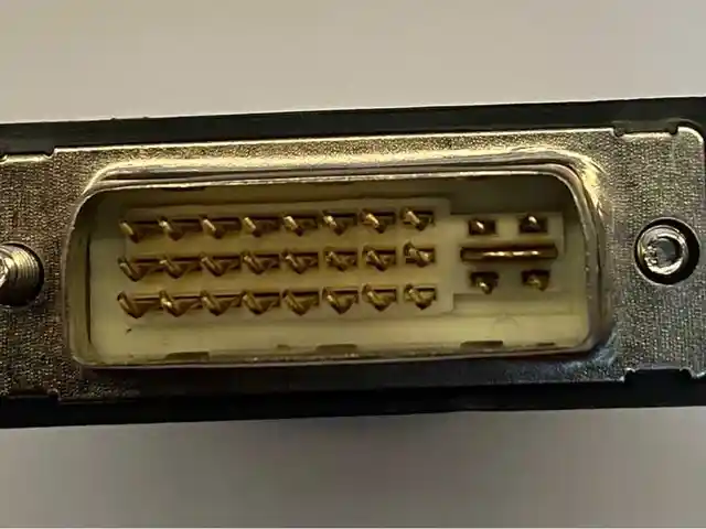 VGA to DVI адаптер, Душанбе