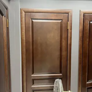 Деревянная дверь, Душанбе