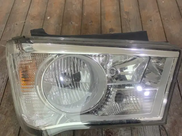 Фары от Hyundai Н350, Худжанд