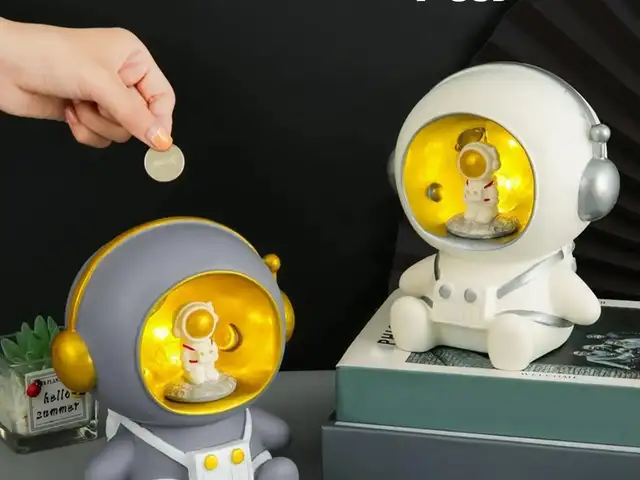 Космонавт ночник, Душанбе
