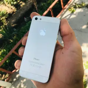 Apple iPhone 5, 16 gb, Хуҷанд