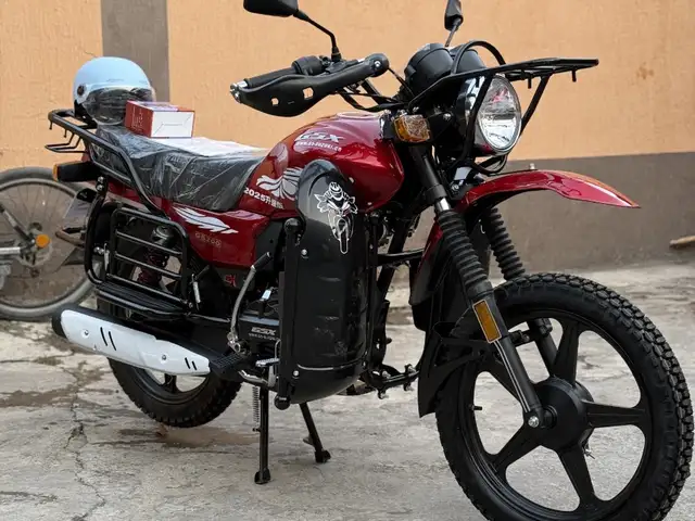 Мотоцикл Suzuki GSX 200куб Турбо 2026, Душанбе
