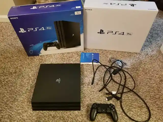 Игровая приставка Sony PlayStation 4 pro 9.00, Душанбе
