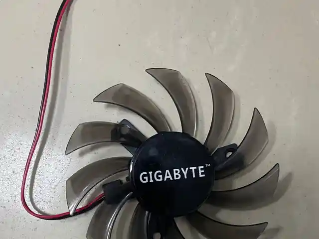 кулеры PLD08010S12H 2 pin для видеокарт Gigabyte, Душанбе