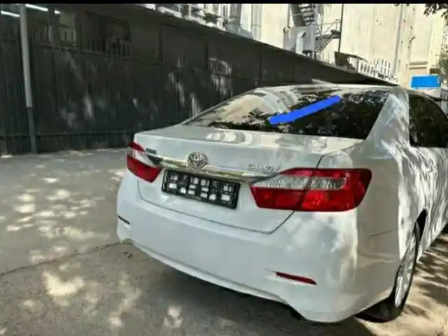 Заднее стекло на Toyota Camry 4, Душанбе
