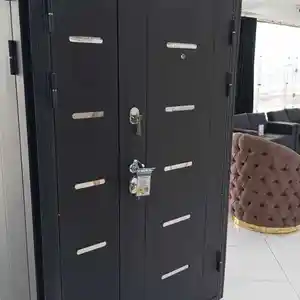 Дверь, Душанбе
