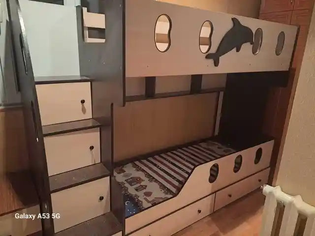 Двухъярусная кровать, Душанбе