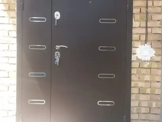 Входная дверь, Душанбе