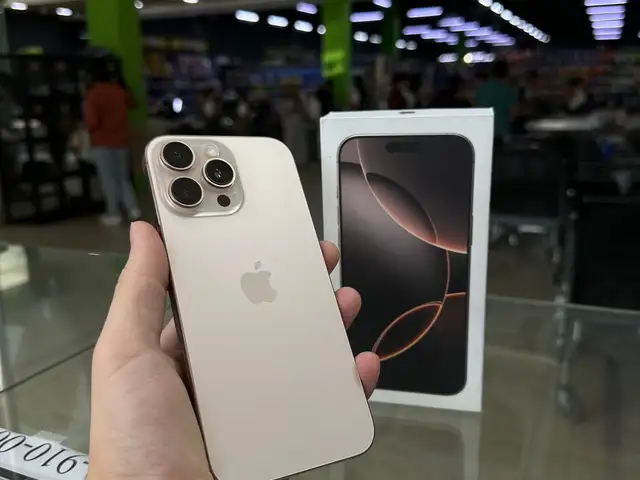 Apple iPhone 16 Pro Max, 256 gb, Desert Titanium, Хуҷанд