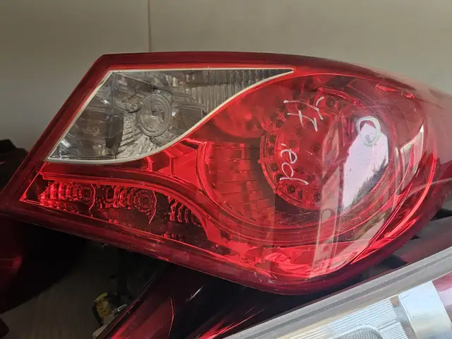 Зад.стоп фара от Hyundai sonata YF. LED, Хуҷанд