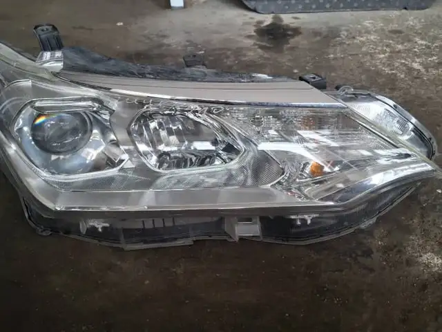Фара передняя Toyota Fielder гибрид, Душанбе