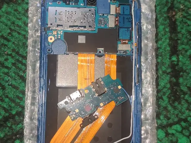 Плата от Samsung Galaxy A50, Ҷалолиддин Балхӣ (Румӣ)