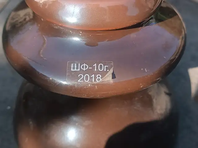 Фарфоровый изолятор ШФ-10Г., Конибодом