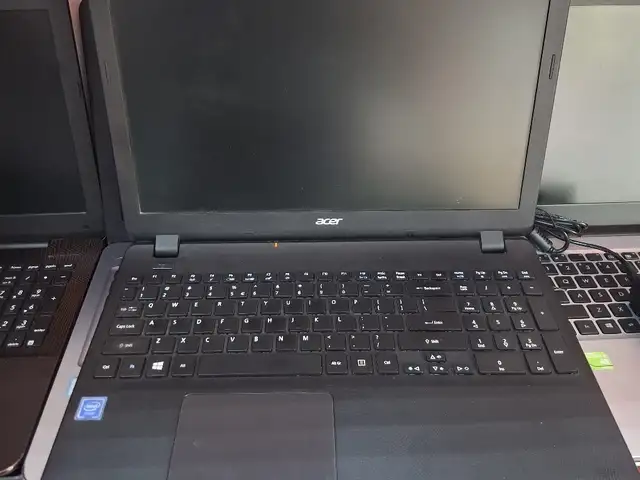 Ноутбук acer cellerone 8/256G ssd, Душанбе