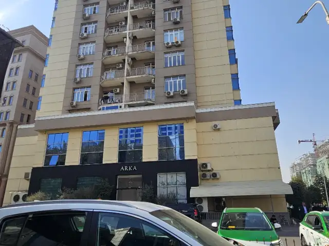 3-комн. квартира, 6 этаж, 130м², ЦУМ, Душанбе
