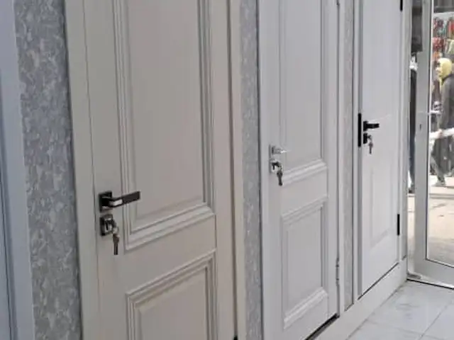 Дверь, Душанбе