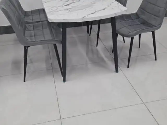Стол и стулья, Душанбе
