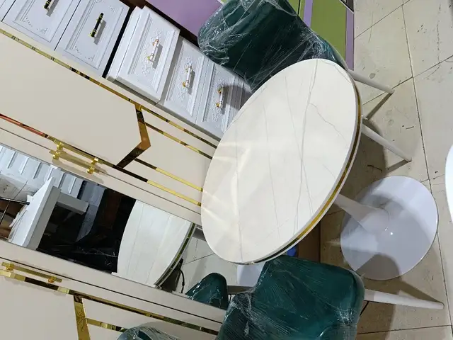 Стол и стулья, Душанбе