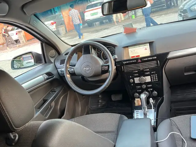 Opel Astra H