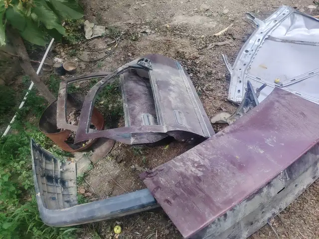 Обломки автомобилья, Худжанд