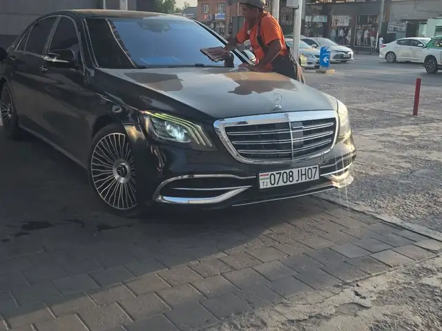 Mercedes-Benz S class