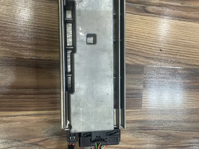 Усилитель звука BMW, Худжанд