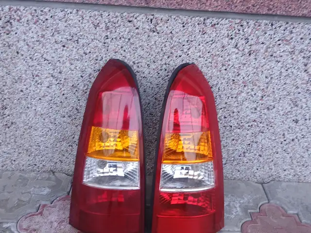 Задние фары от Opel Astra J, Худжанд