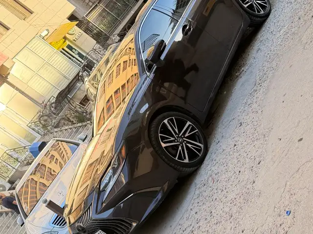 Lexus ES series