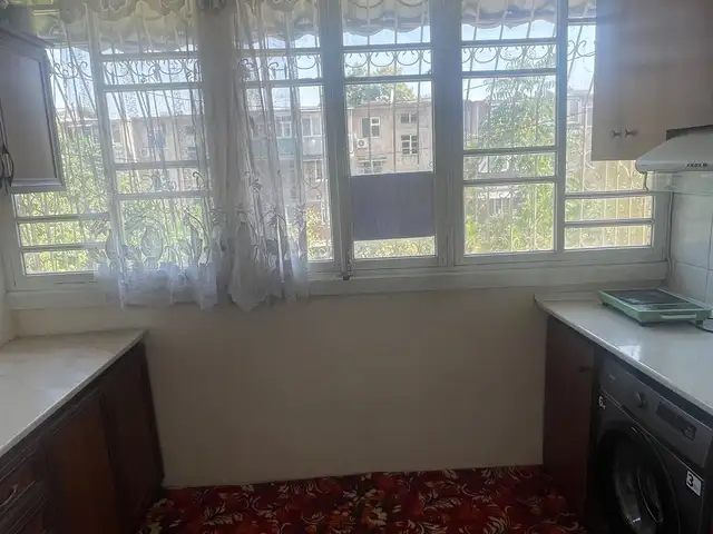 3-комн. квартира, 2 этаж, 52 м², 32 мкр, Худжанд - 5
