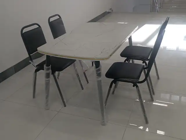 Стол и стулья, Душанбе