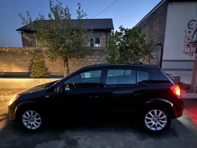 Opel Astra H