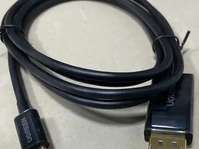 DisplayPort -USB-C кабель, Душанбе