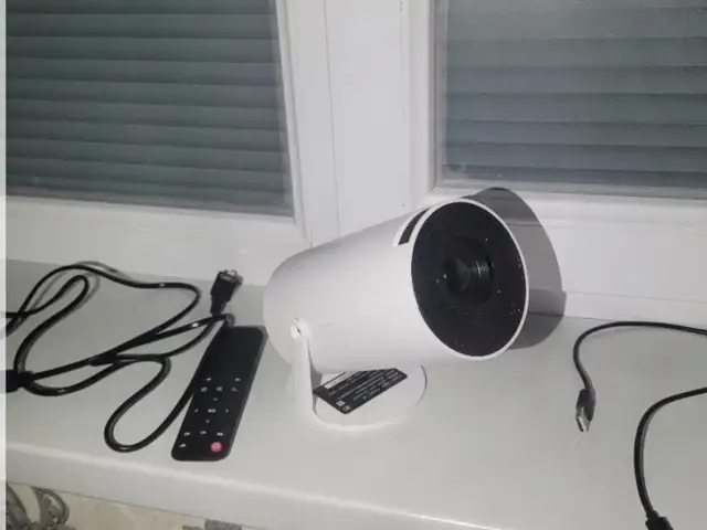 Портативный проектор для дома, Душанбе
