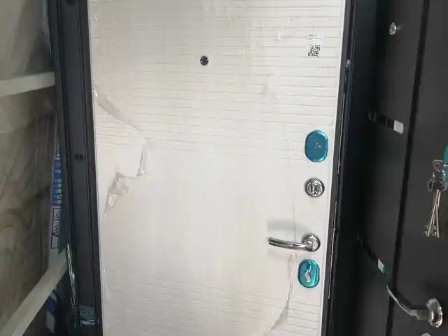 Дверь, Душанбе