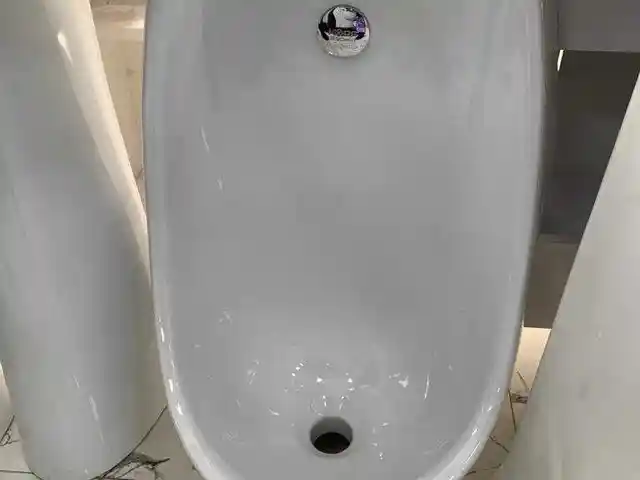 Писуар с датчиком, Душанбе