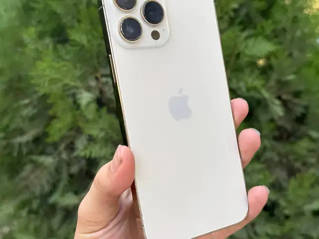 Apple iPhone 13 Pro Max, 256 gb, Gold, Душанбе