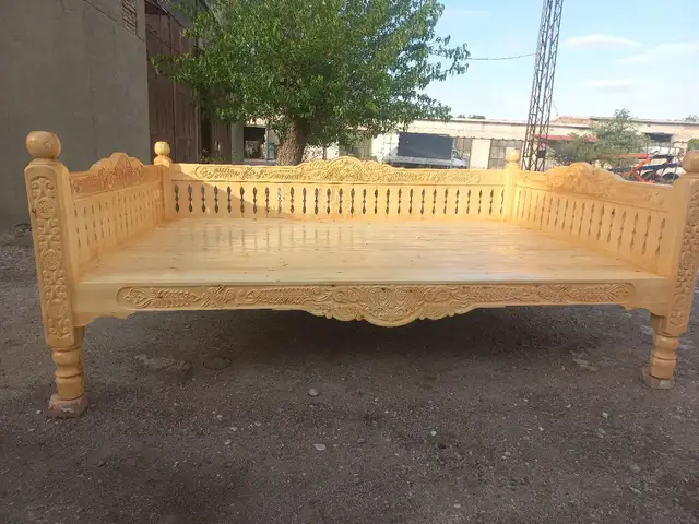 Тапчан, Ашт