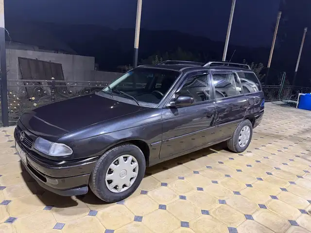 Opel Astra F
