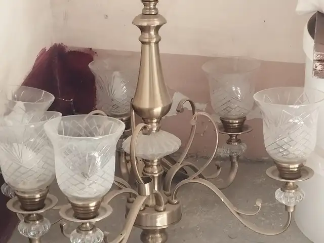 Люстра, Хуҷанд