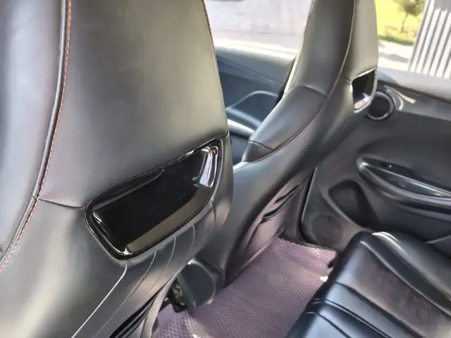 BYD E2