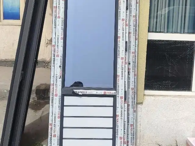Дверь, Душанбе