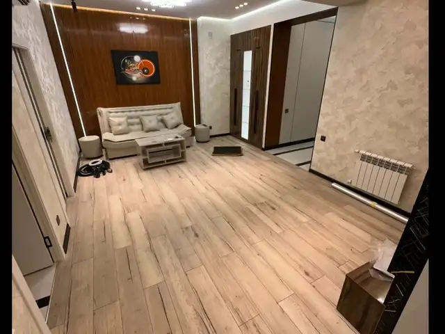 2-комн. квартира, 7 этаж, 70м², сомони рупаруи мактаби 1 пеши сафина, Душанбе