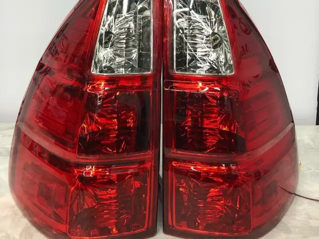 Задние стоп фары от Lexus GX470, Душанбе