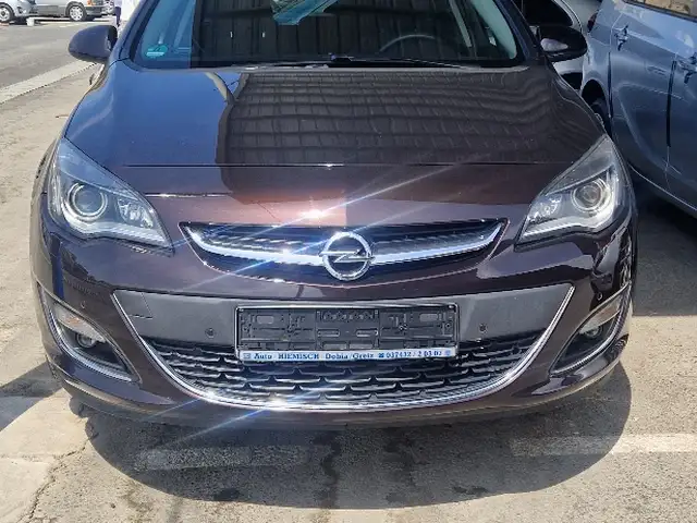 Opel Astra J