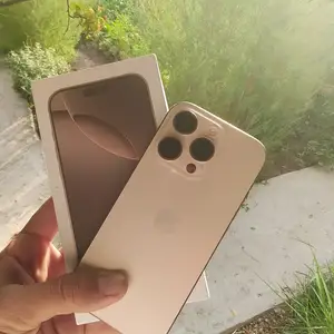 Apple iPhone 16 Pro, 128 gb, Desert Titanium, Душанбе