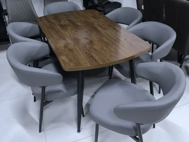Столы, стулья, Душанбе