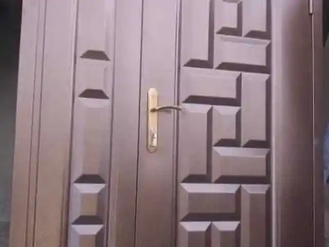 Дверь, Душанбе
