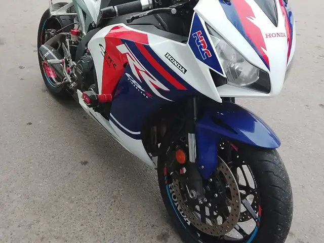Мотоцикл Honda, Худжанд